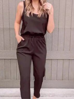 Evereve S NWT Peyton Jensen Black Jumpsuit